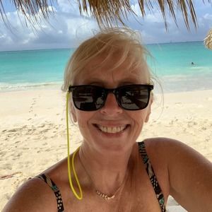 Meet your Posher, Beverly